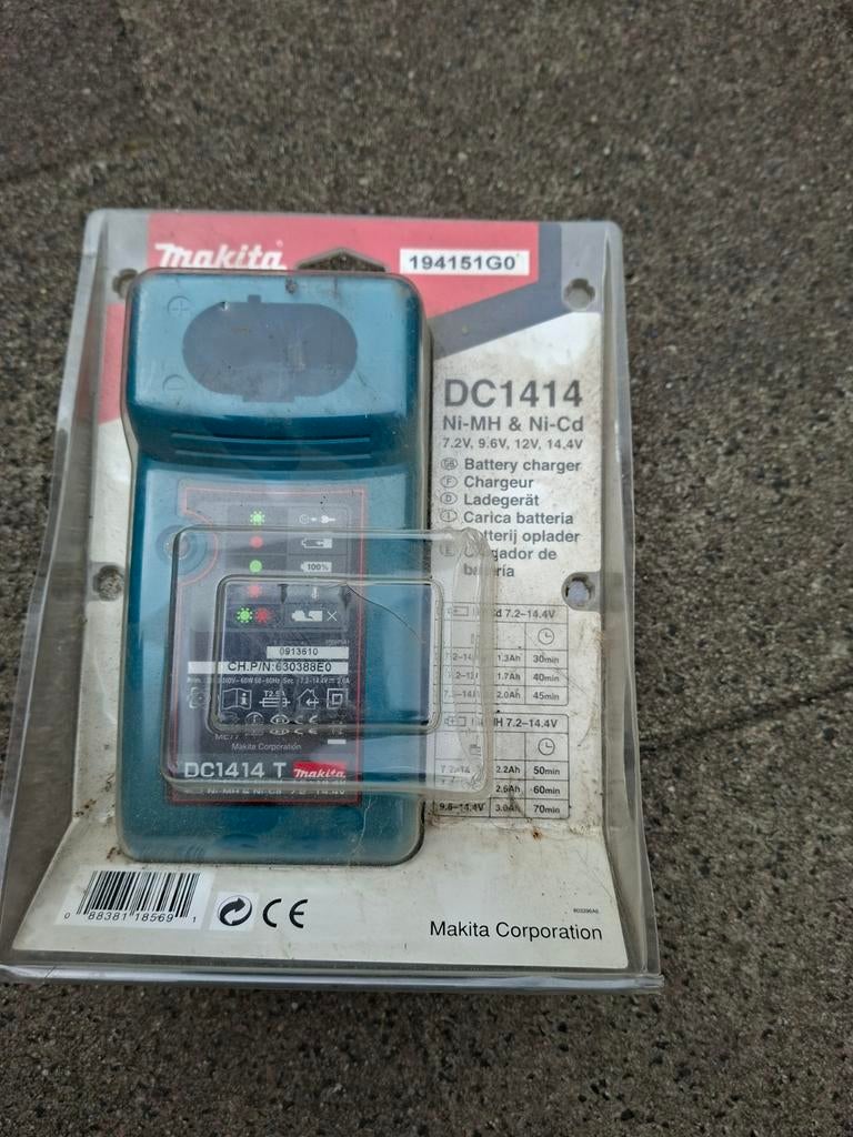 Makita Acculader DC1414 Ni-MH & Ni-Cd 7.2V-14.4V, Ophalen, Gebruikt, Overige typen