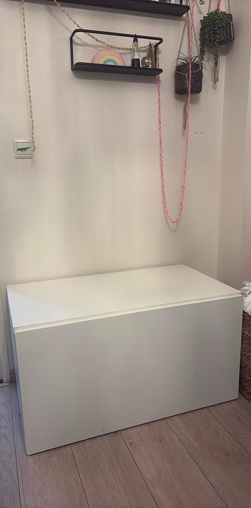 Smastad speelgoedkist/lade met speelgoedtafel/ bankje, Ophalen, 50 tot 100 cm, Zo goed als nieuw, Minder dan 100 cm