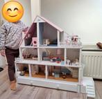 Handgemaakt poppenhuis met veel attributen, Ophalen, Gebruikt, Poppenhuis