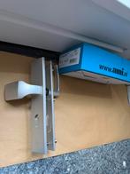 Ami deurbeslag pc72 MOET SNEL WEG, Doe-het-zelf en Verbouw, Hang- en Sluitwerk, Ophalen, Zo goed als nieuw, Rvs, Klink of Kruk