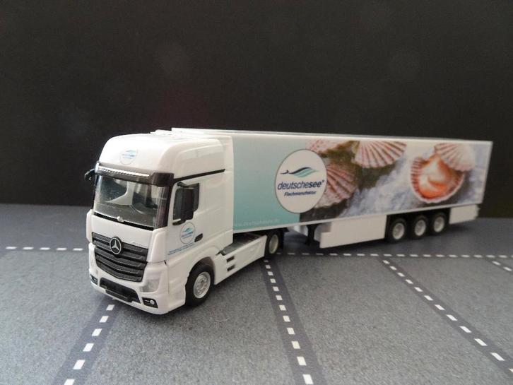 558 herpa mercedes actros deutschesee koeler 1:87 truck, Hobby en Vrije tijd, Modelauto's | 1:87, Zo goed als nieuw, Bus of Vrachtwagen