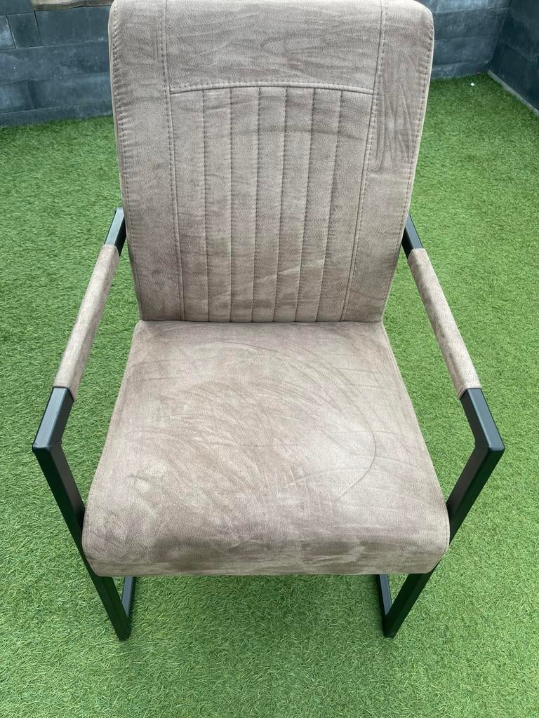 Eetkamerstoelen, Huis en Inrichting, Stoelen, Ophalen of Verzenden, Zo goed als nieuw, Vier