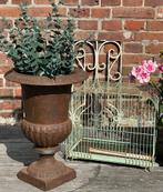 Brocante oude gietijzeren tuinvaas, Ophalen of Verzenden