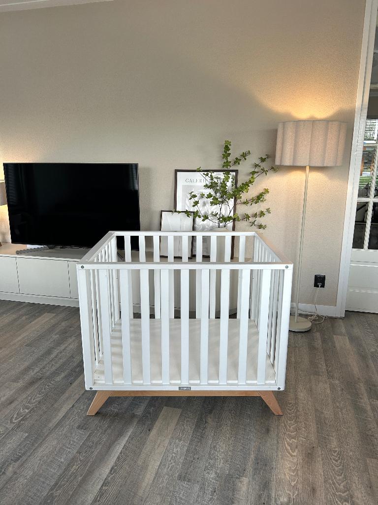 Bopita baby box, Ophalen, Gebruikt, Vierkant, In hoogte verstelbaar