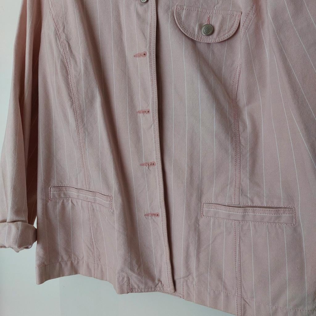 Dames blazer rose met wit streepje, Kleding | Dames, Jasjes, Kostuums en Pakken, Ophalen of Verzenden, Zo goed als nieuw, Maat 38/40 (M)