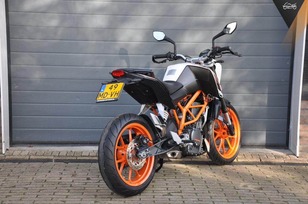 KTM 390 Duke ABS Nette motor!, Motoren, Motoren | KTM, Bedrijf, 373 cc, Zwinweg, 8
4436NB  Oudelande, NL, Info@witteveenmotoren.nl
