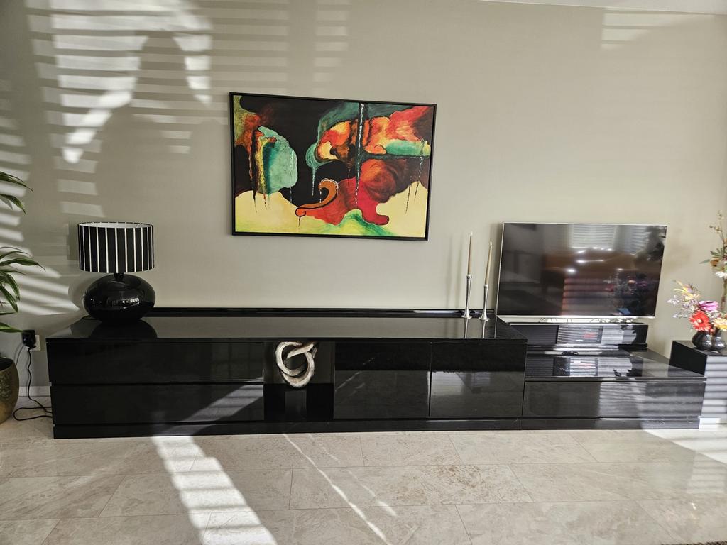 GRATIS Modern Zwart TV Meubel Hoogglans met Opbergruimte, Ophalen, Overige materialen, Zo goed als nieuw, 200 cm of meer