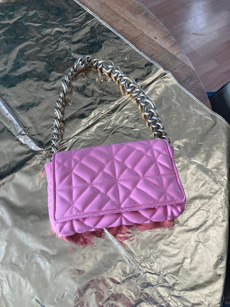 Roze Zara handtas met goudkleurige ketting, Sieraden, Tassen en Uiterlijk, Tassen | Damestassen, Ophalen, Gebruikt, Roze, Handtas
