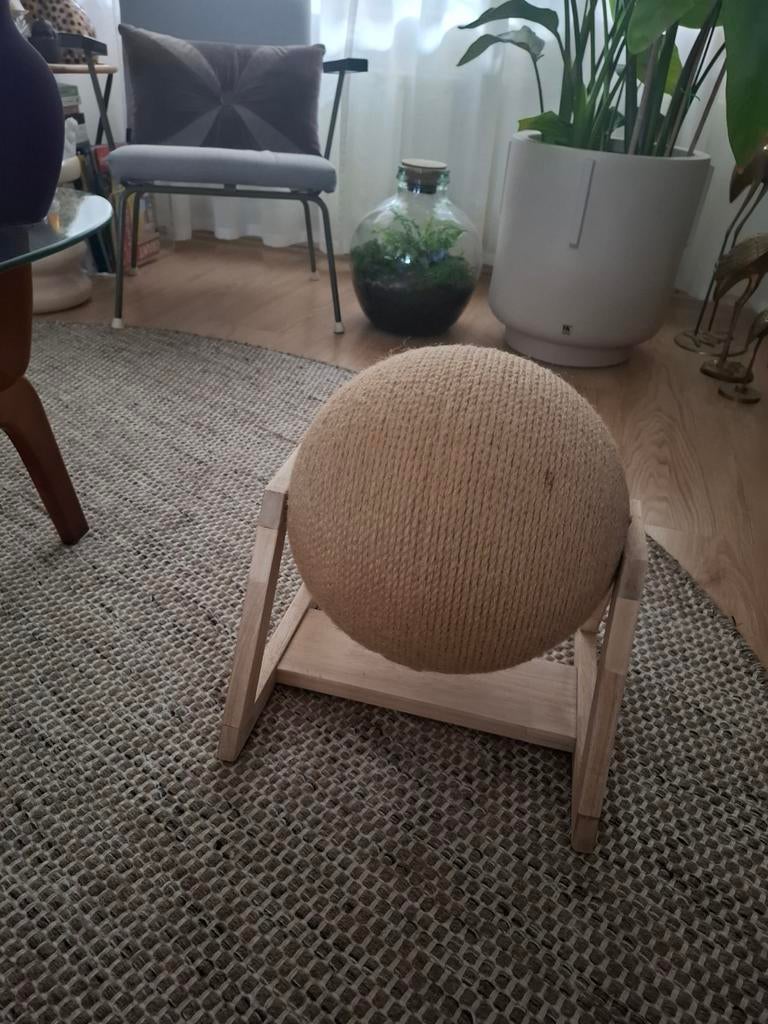 Design by lotte krabpaal  / krabbol, Ophalen of Verzenden, Zo goed als nieuw, Rond, Minder dan 50 cm