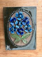 Jie Gantofta wandtegel met blauwe bloemen, Ophalen of Verzenden