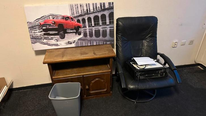 Gratis ophalen: Draaistoel, Huis en Inrichting, Stoelen, Gebruikt, Eén, Leer, Zwart, Ophalen