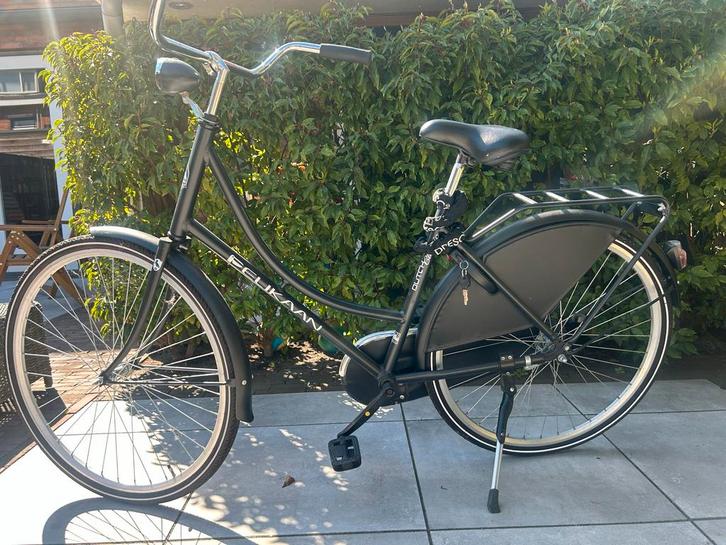 Omafiets Pelikaan Zwart - 28 inch, Fietsen en Brommers, Fietsen | Dames | Omafietsen, Gebruikt, 53 tot 56 cm, Handrem, Ophalen