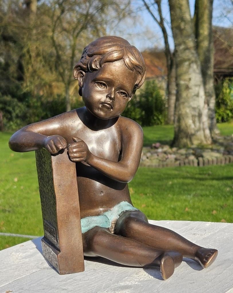 ZITTENDE ENGEL / bronzen beeld