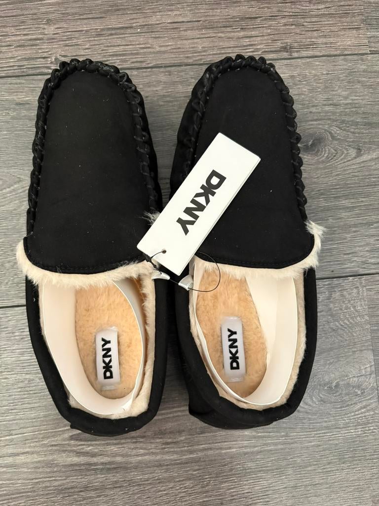 Mooie nieuwe heren DKNY sloffen  Maat 42, Zwart, Nieuw, Ophalen of Verzenden, Pantoffels of Sloffen