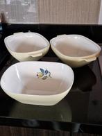 3x Petrus Regout Schalen 1,5 L Pastel Geel €35=voor 3schalen, Ophalen of Verzenden