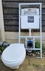 Hangtoilet met inbouwreservoir - Plieger, Ophalen, Gebruikt, Toilet