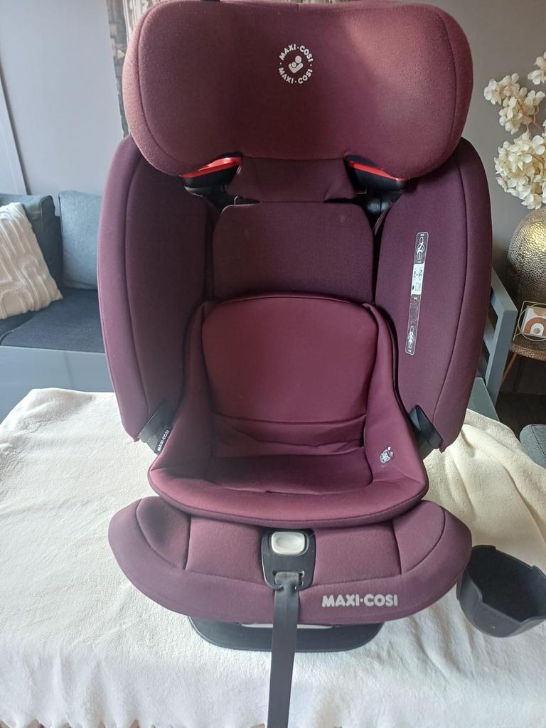 Maxi-Cosi Titan Pro Bordeaux autostoel, Ophalen, Verstelbare rugleuning, Zo goed als nieuw, 9 t/m 36 kg