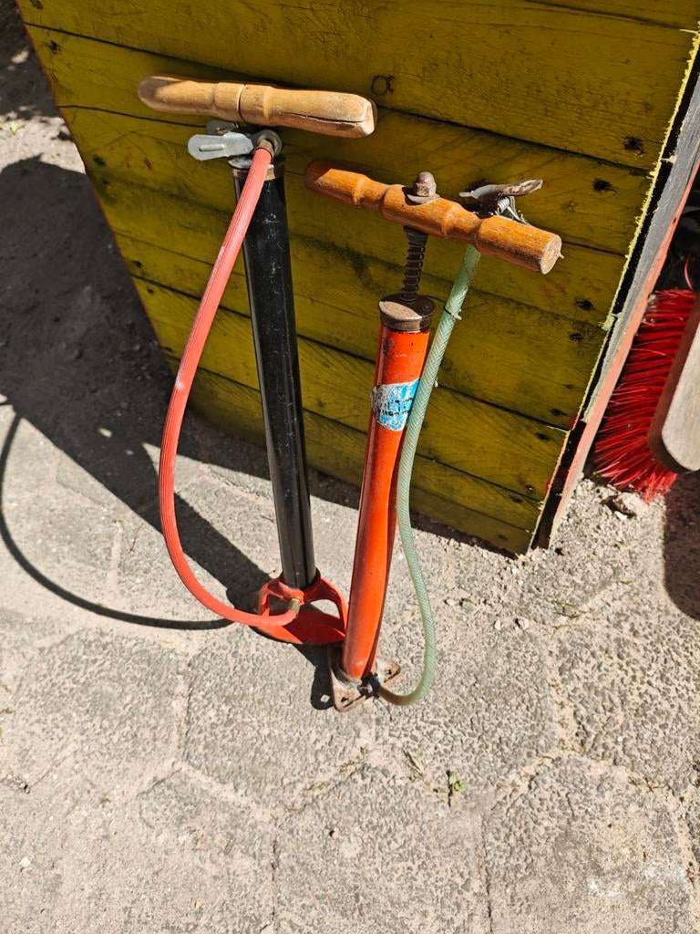 Oude fietspomp, Ophalen, Gebruikt