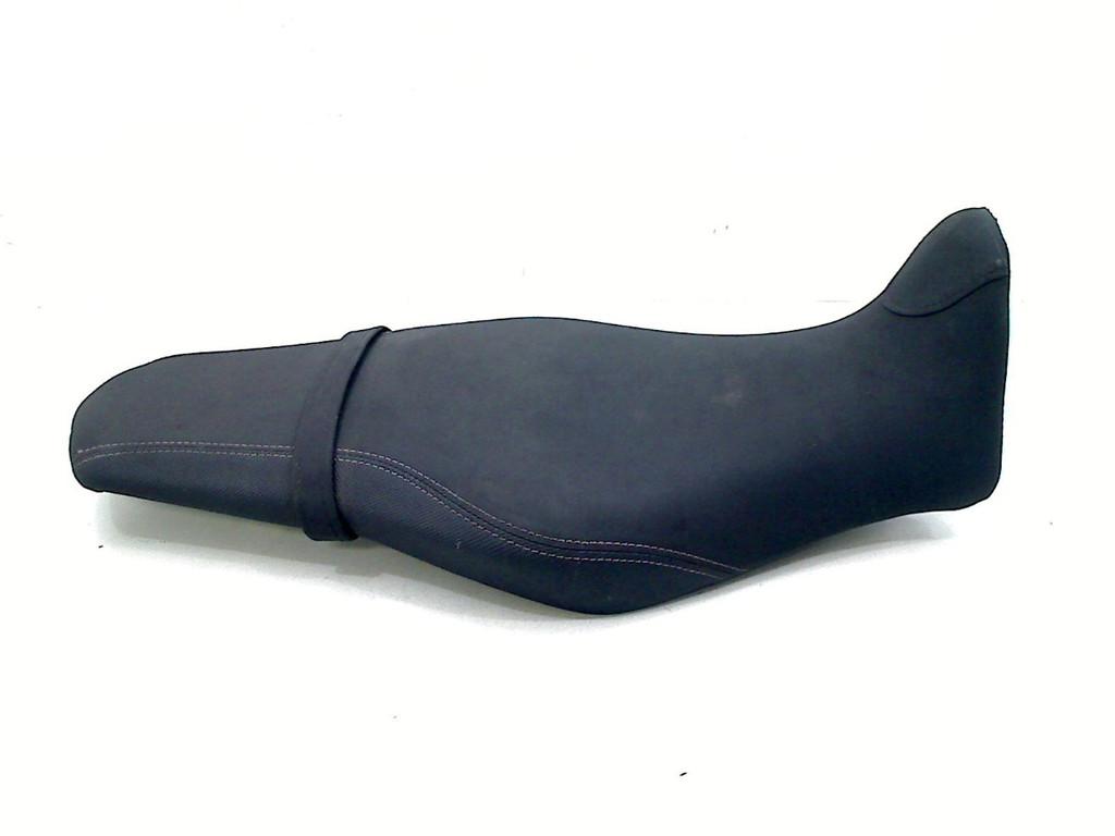 BUDDYSEAT MT 09 2021-2023 (MT09 B7N) (B7N-24730-01-00), Dhr. S. di Majo, Gebruikt, Info@cama-motorparts.nl, P.J. Troelstraweg 8 8
3144 CX  MAASSLUIS, NL