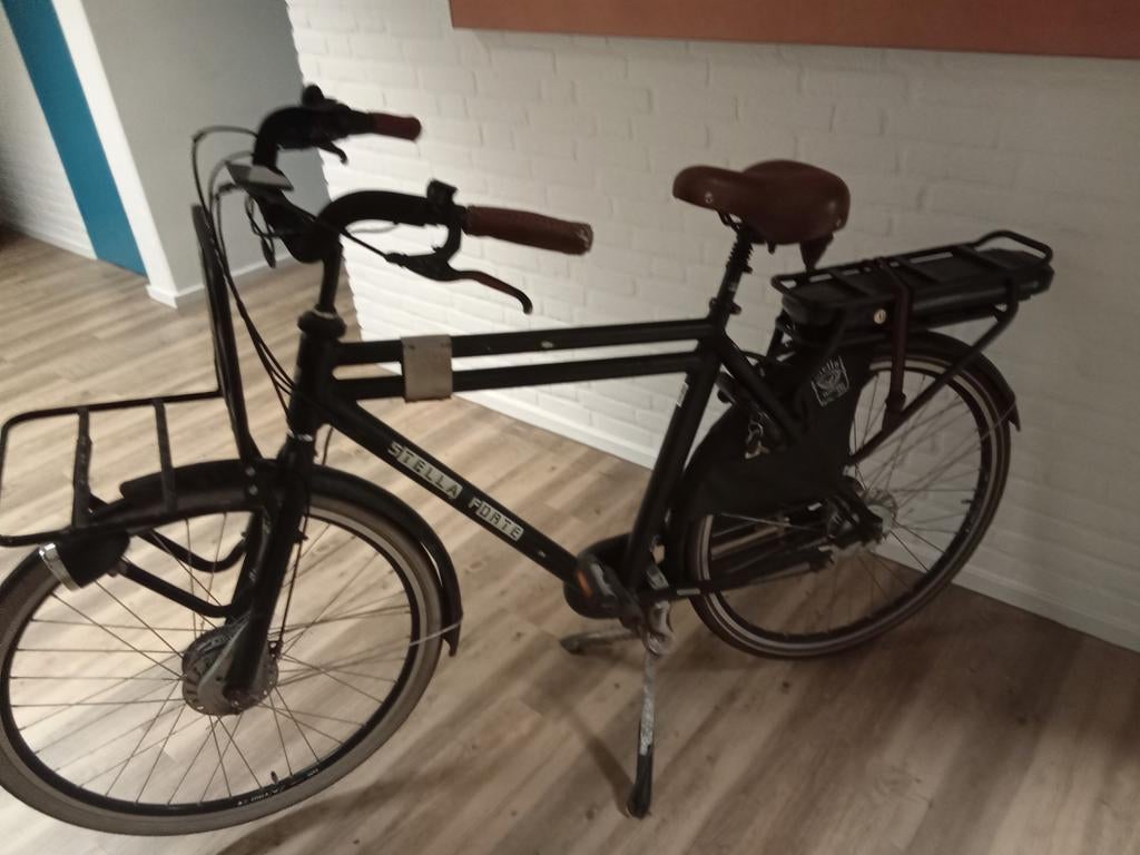 Stella forte elektrische fiets defect, Fietsen en Brommers, Elektrische fietsen, 55 tot 59 cm, Ophalen of Verzenden, Zo goed als nieuw