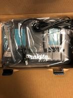 Makita dubbele accu lader, Ophalen, Zo goed als nieuw, Minder dan 50 watt, Lamp