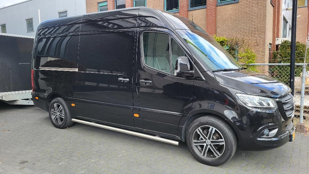 Mercedes-Benz Sprinter 6cilinder 319, Auto's, Bestelauto's, Automaat, Achterwielaandrijving, Zwart, 190 pk
