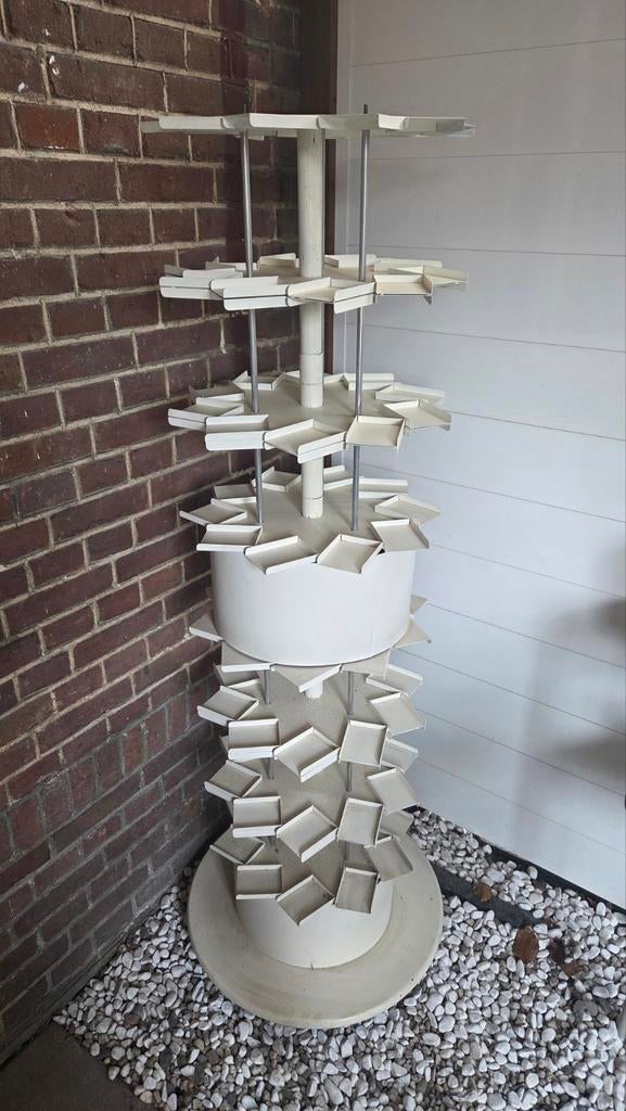 Vintage boeken ( pocket ) carrousel. 160 hoog. ijzer, Ophalen