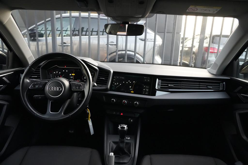 Audi A1 Sportback 25 TFSI Pro Line 95pk AppleCarplay/Virtual, Voorwielaandrijving, Stof, 95 pk, Zwart