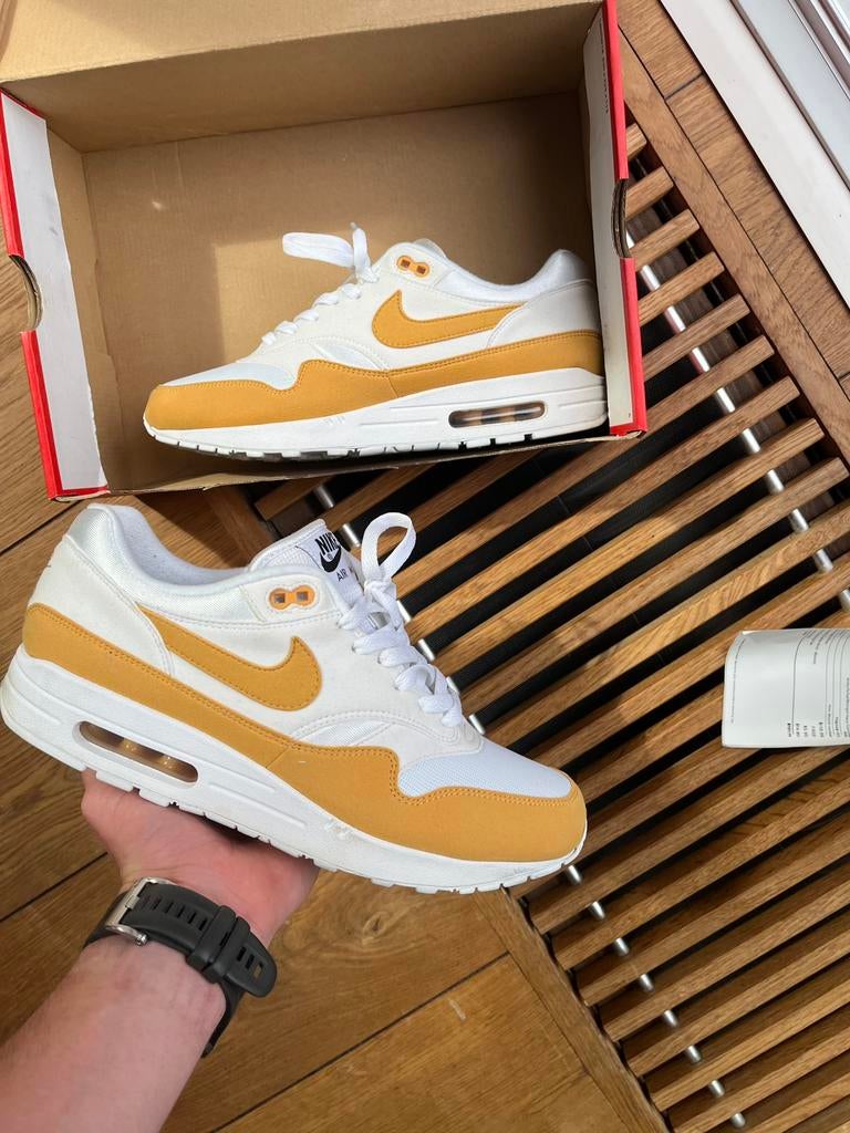 Air max 1 Id Honey, Kleding | Heren, Schoenen, Ophalen of Verzenden, Zo goed als nieuw, Overige kleuren