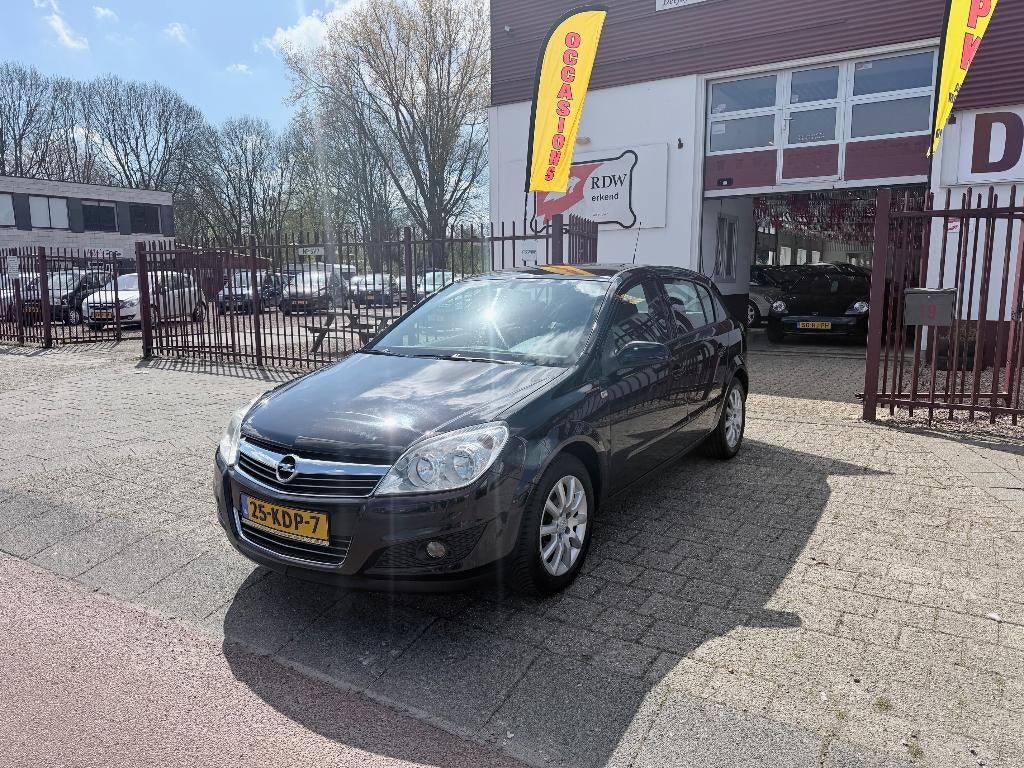 Opel Astra 1.6 16V 5D 85KW 2009 Zwart, Voorwielaandrijving, Zwart, 4 cilinders, 635 kg