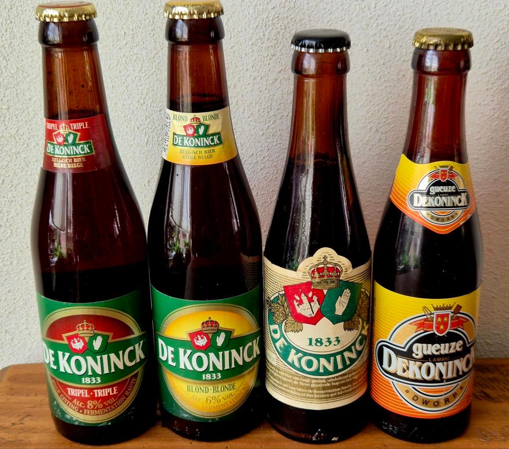 Verzamelaar DE KONINCK zeer oude aparte volle flessen bier, Verzamelen, Biermerken, Ophalen of Verzenden, Zo goed als nieuw, Flesje(s)