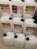 Jerrycans van 10 literDeze kunnen gebruikt worden voor water, Ophalen