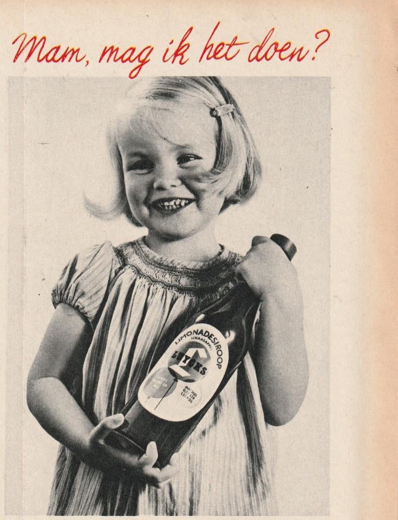 Retro reclame 1966 Luycks limonade meisje wil inschenken, Verzenden, Overige typen