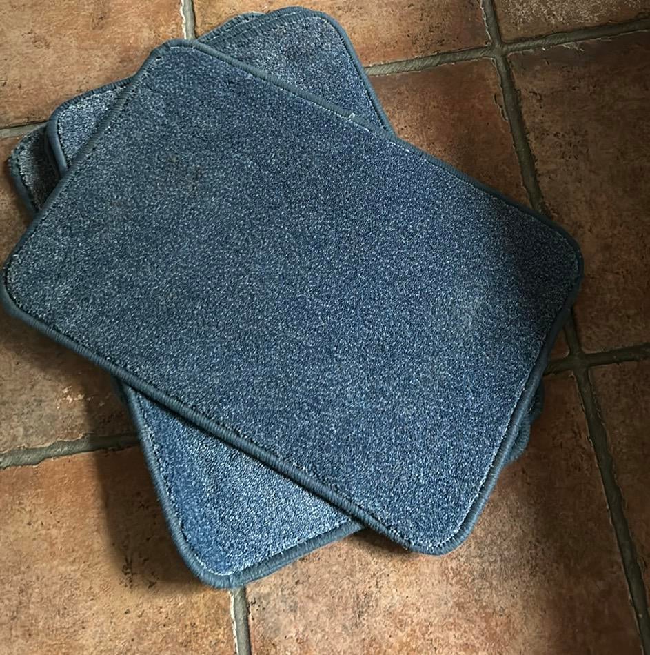 4 blauwe deurmatten. 40x60 cm, Ophalen of Verzenden, Zo goed als nieuw