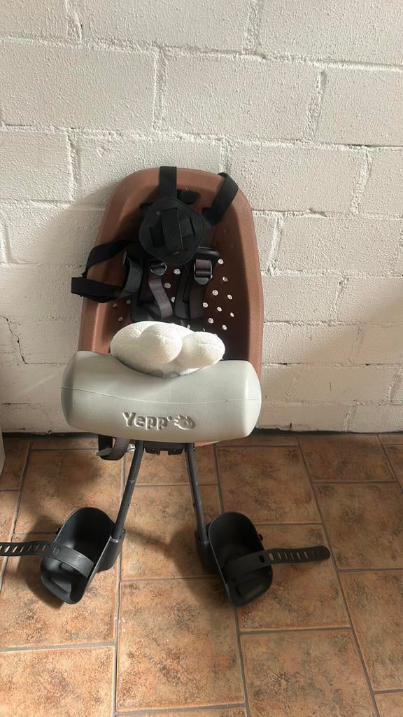 Kinderzitje voor Fiets, Voetsteuntjes, Voorzitje, Zo goed als nieuw, Ophalen