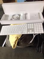 Nieuwe set Apple toetsenbord en muis.(Azerty), Computers en Software, Ophalen, Azerty, Nieuw