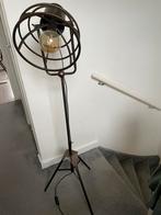 Industriële staande lamp, Huis en Inrichting, Lampen | Vloerlampen, Ophalen, Zo goed als nieuw, Metaal, Industrieel
