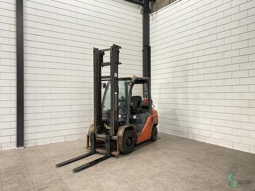 Heftruck Toyota 02-8 FGF 25 2008, Zakelijke goederen, Machines en Bouw | Heftrucks en Intern transport, Heftruck, LPG, 2000 tot 3000 kg