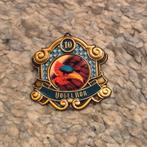 Efteling pin vogel rok, Verzamelen, Ophalen of Verzenden, Zo goed als nieuw, Button of Speldje