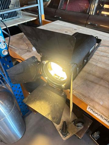 Elation ELED Fresnel 100WW set van 6 beschikbaar voor biedingen