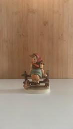 Hummel 112  3/0 1938 Meisje op hek, Ophalen