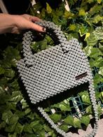 Handgemaakte fluwelen kralen tas, Sieraden, Tassen en Uiterlijk, Tassen | Damestassen, Ophalen of Verzenden, Nieuw, Grijs, Handtas
