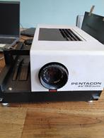 Pentagon dia projector in tas, Ophalen, Gebruikt