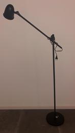 Zwarte Staande Lamp - licht beschadigd, Huis en Inrichting, Ophalen, Gebruikt, Metaal, 150 tot 200 cm