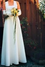 Witte A-lijn trouwjurk met kant, Ophalen of Verzenden, Zo goed als nieuw, Wit, Trouwjurk