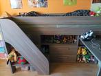 Middenslaper met uitschuifbaar bureau van hout., Kinderen en Baby's, Kinderkamer | Stapelbedden en Hoogslapers, Ophalen, Gebruikt