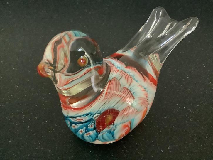 Glazen Vogel vogeltje glas murano?, Verzamelen, Beelden en Beeldjes, Zo goed als nieuw, Dier, Ophalen of Verzenden