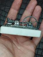 vintage miniatuur pompstation, Ophalen of Verzenden, Zo goed als nieuw, Dier