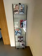 Glazen vitrine / tijdschriften kast, Huis en Inrichting, Ophalen, 50 tot 100 cm, Minder dan 25 cm, Modern