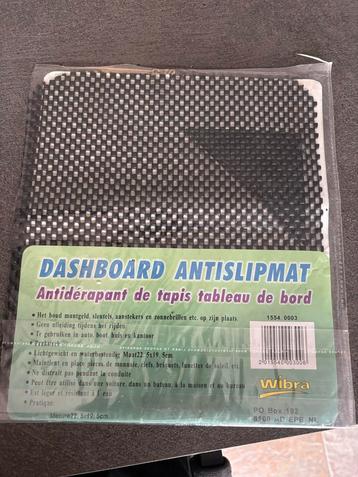 Dashboard Antislipmat - Nieuw in verpakking! beschikbaar voor biedingen